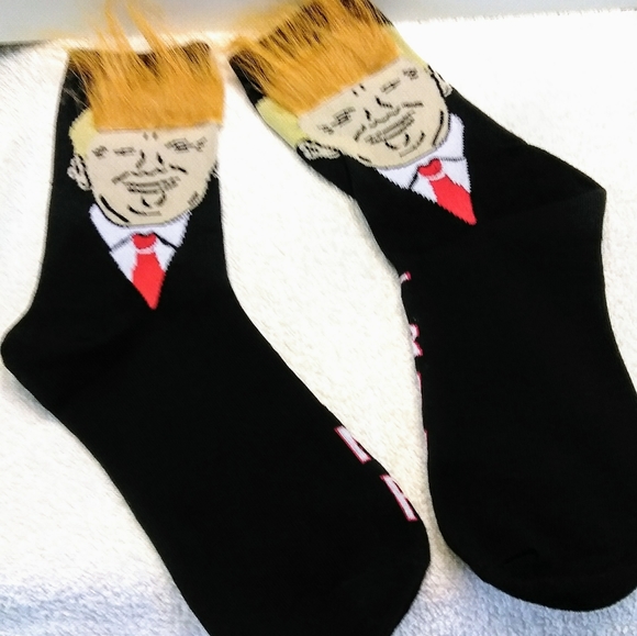 Novelty Socks..🌠Trump 2020🌠 w/Comb-over Hair - Picture 2 of 4